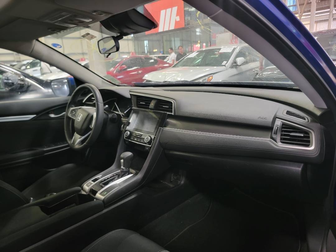 2018 HONDA CIVIC — 116989 KM — Lot 72969583 — Main - Marhaba Auctions Used Cars - Image 12