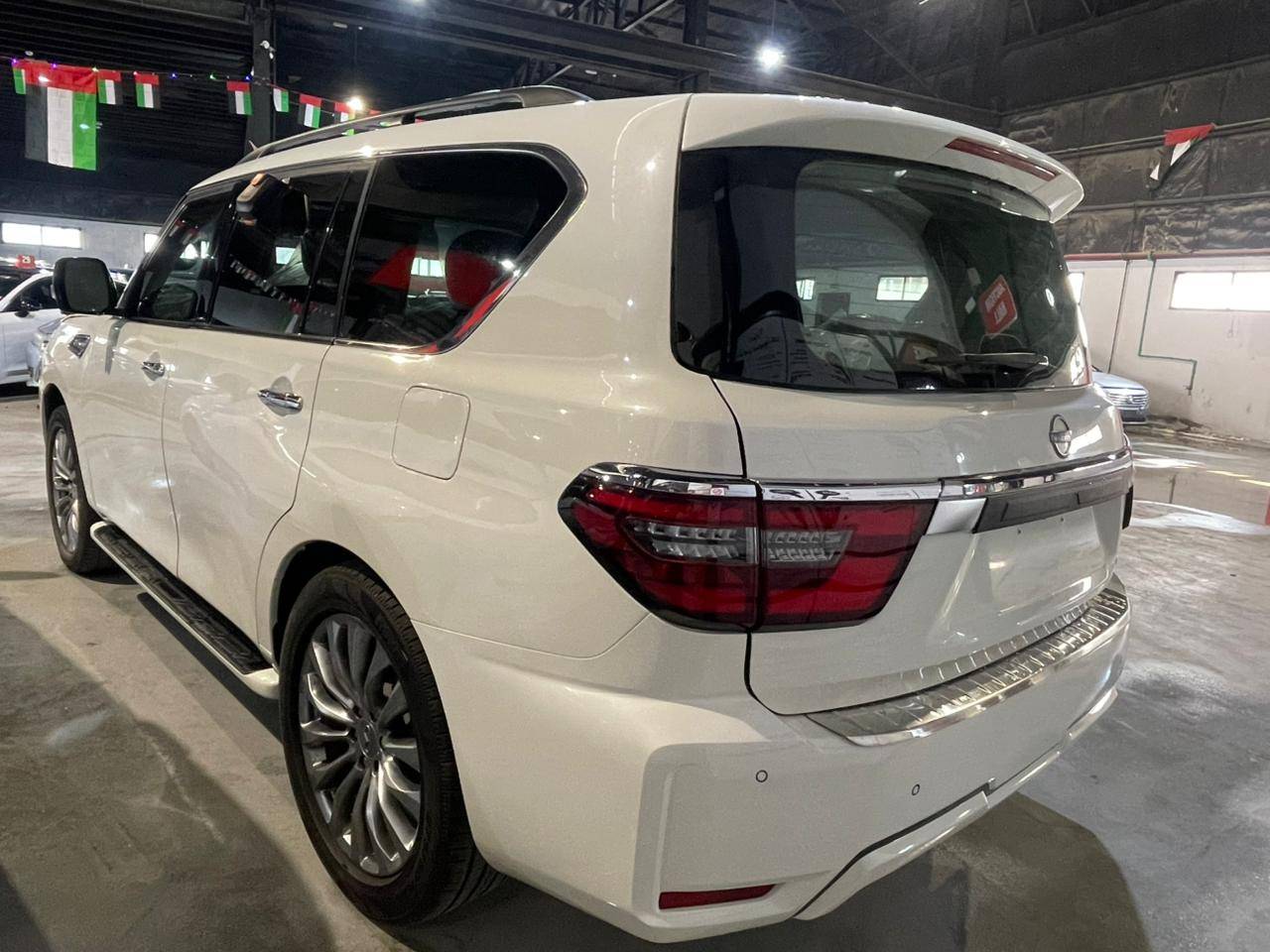 2015 INFINITI QX80 — 155836 Miles — Lot F9080739 — Main - Marhaba Auctions Used Cars - Image 5