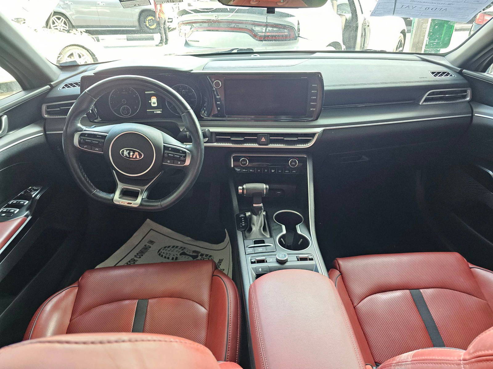 2021 KIA K5 — 111556 Miles — Lot 43143996 — Souq - Marhaba Auctions Used Cars - Image 7