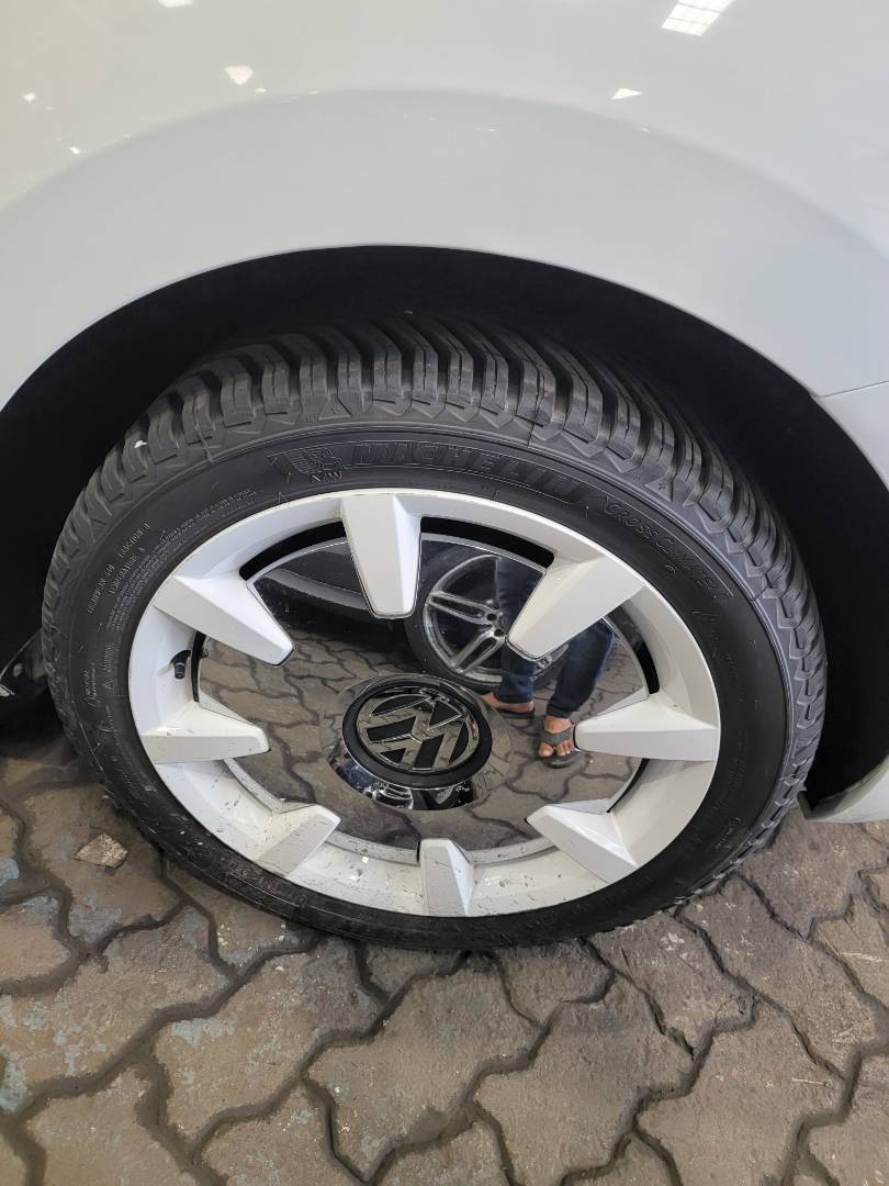 2019 VOLKSWAGEN BETTLE — 60066 Miles — Lot 703514 — Main - Marhaba Auctions Used Cars - Image 8