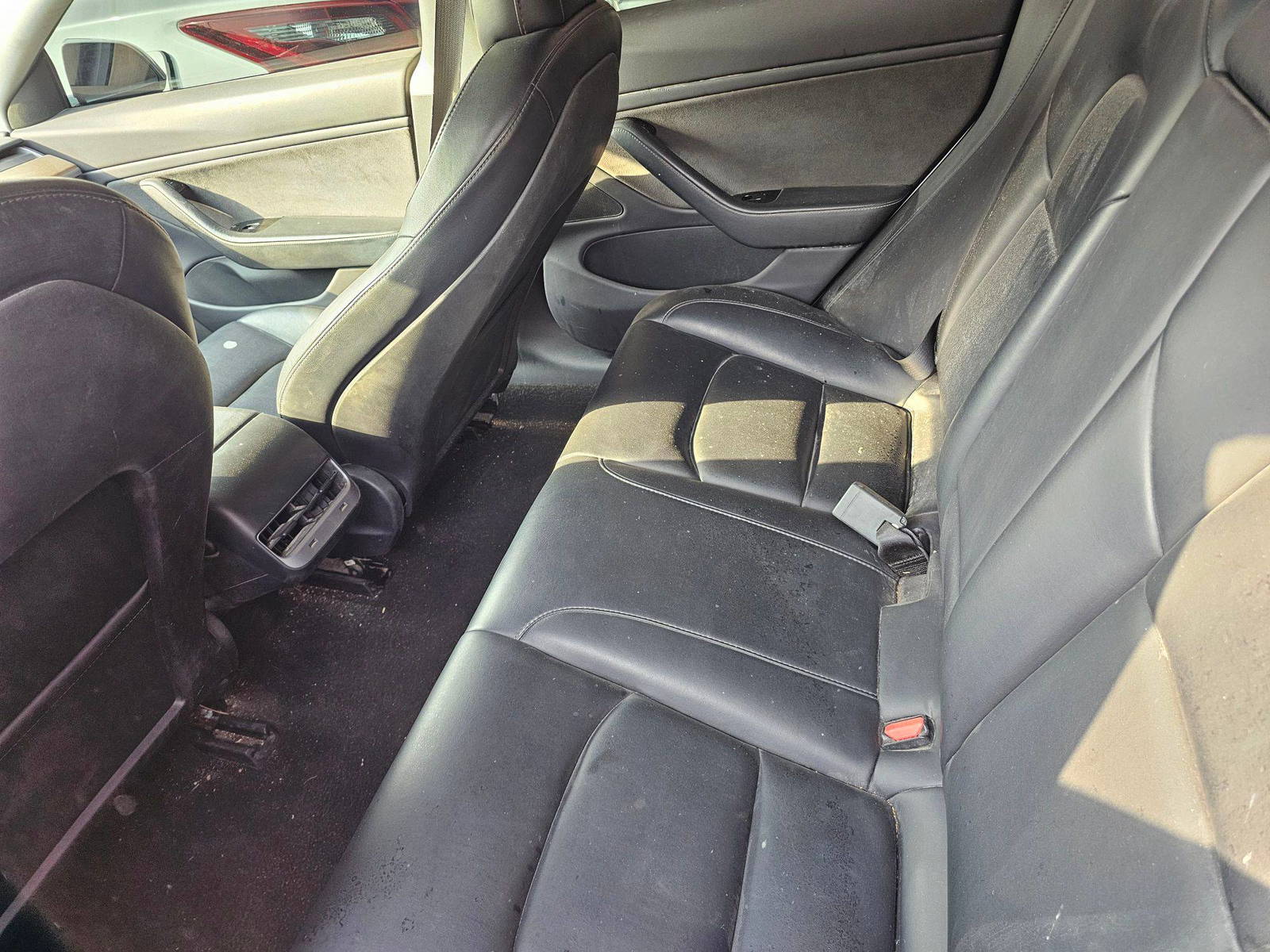 TESLA MODEL 3 2019 - Marhaba Auction Used Cars - Image 8