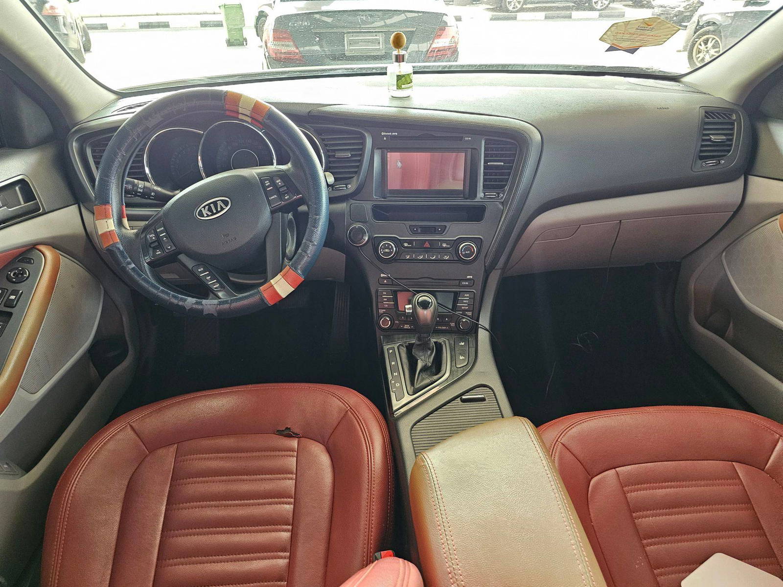 2013 KIA K5 — 265217 KM — Lot 300325 — Souq - Marhaba Auctions Used Cars - Image 7