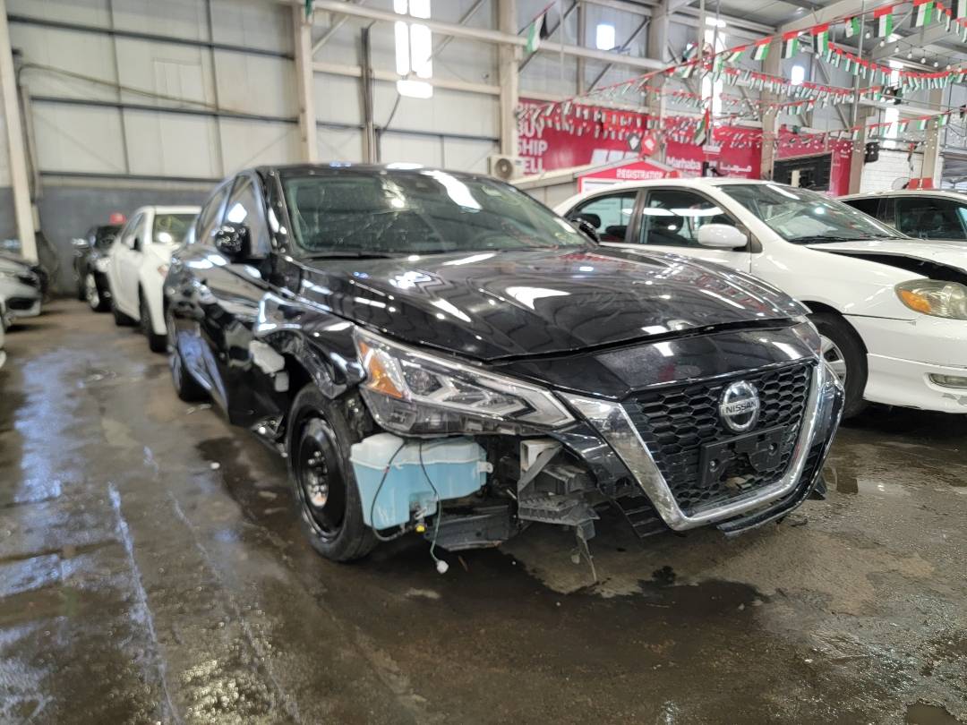 2022 NISSAN ALTIMA — 45611 Miles — Lot 40565479 — Main - Marhaba Auctions Used Cars - Image 4
