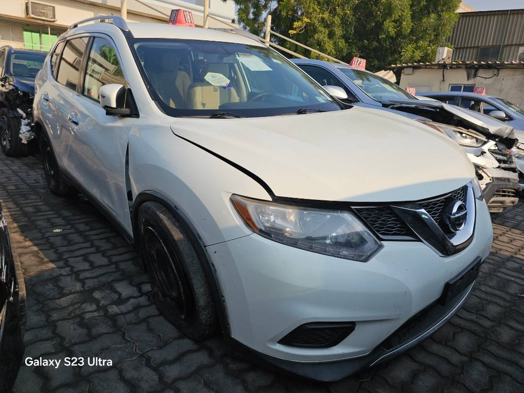 2016 NISSAN ROGUE — 203850 Miles — Lot 652556 — Souq - Marhaba Auctions Used Cars - Image 5