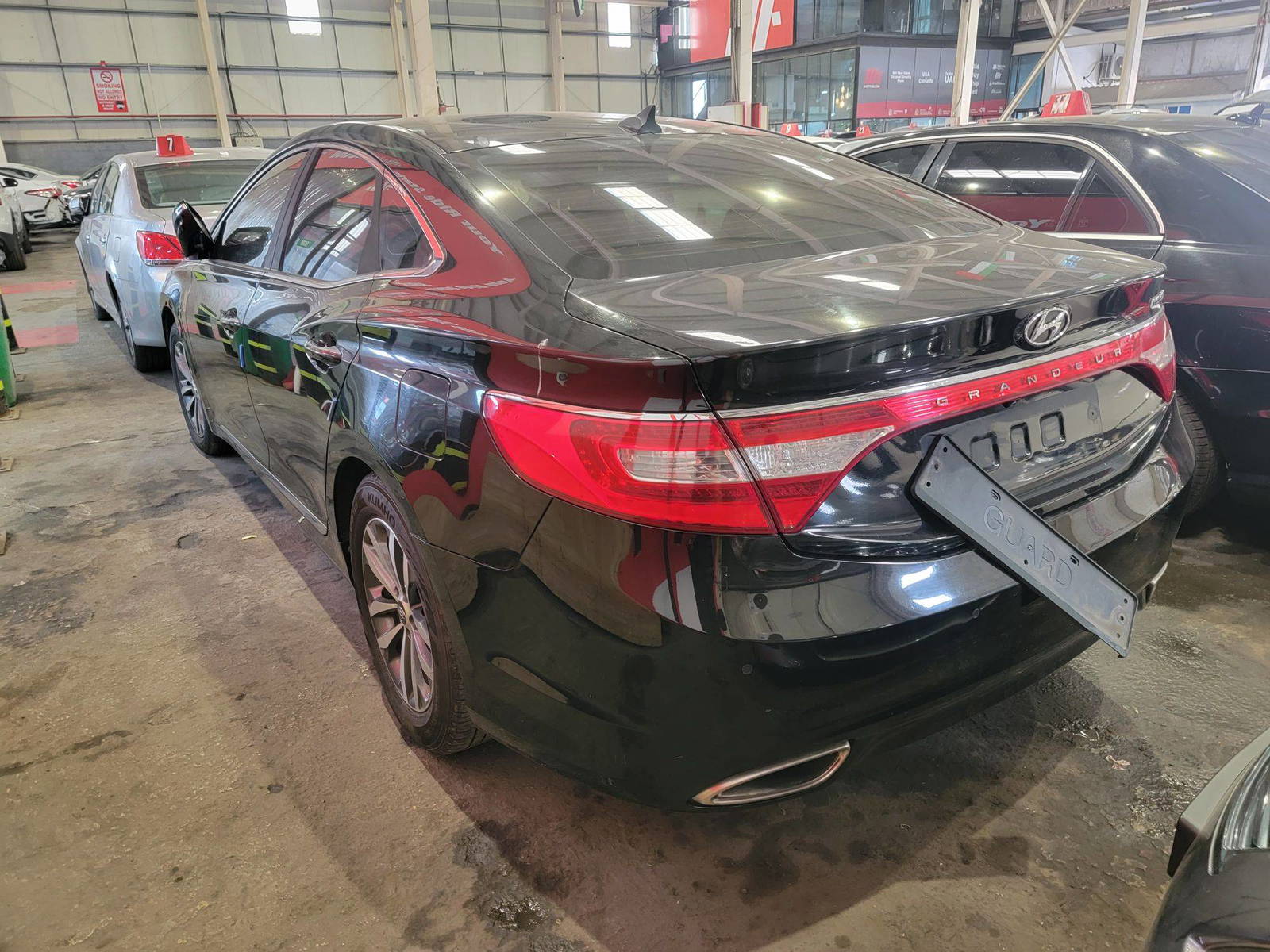 2012 HYUNDAI GRANDEUR — 313952 KM — Lot 156480 — Main - Marhaba Auctions Used Cars - Image 6