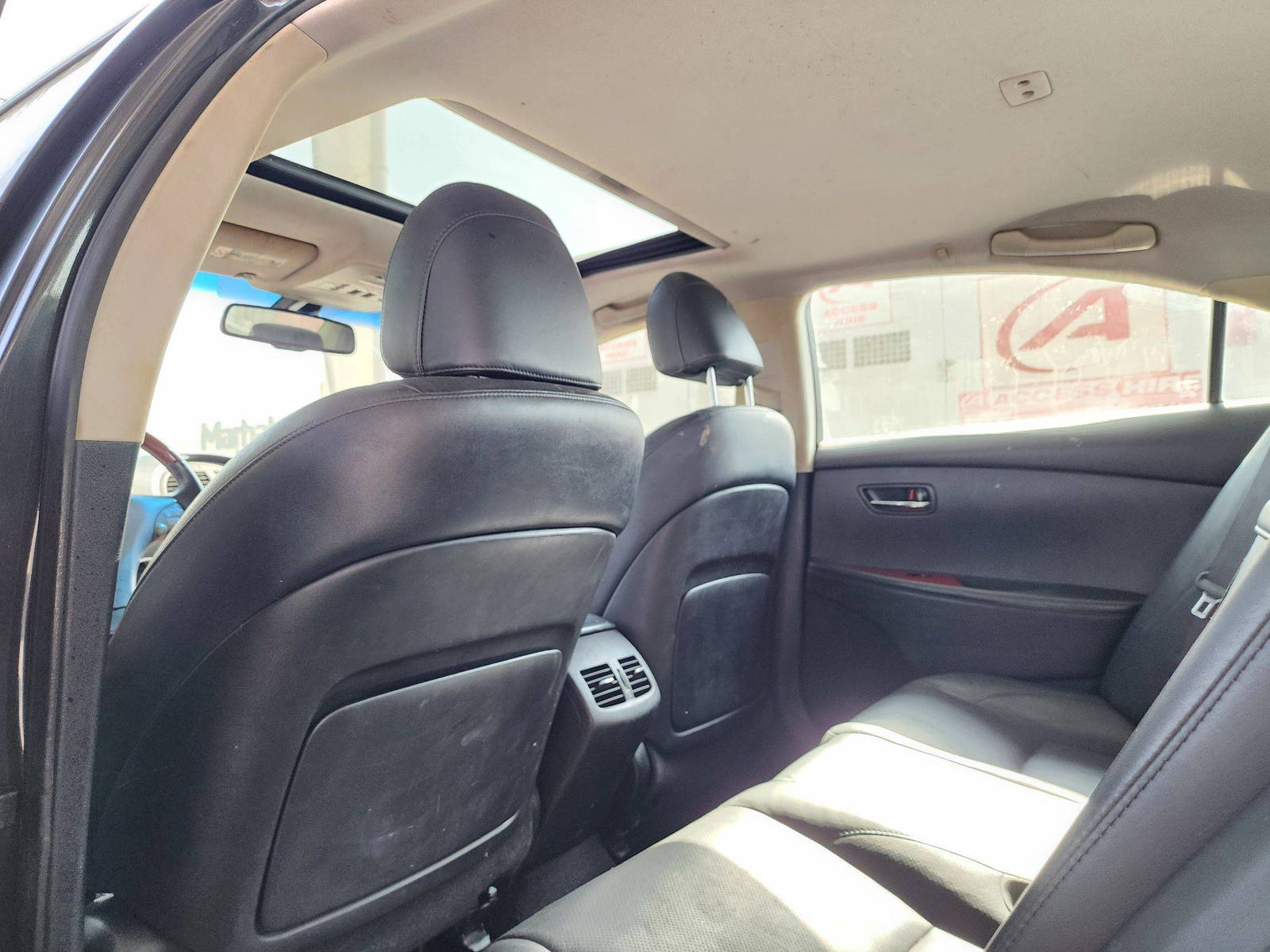 2007 LEXUS ES 350 — 108205 Miles — Lot 2039812 — Souq - Marhaba Auctions Used Cars - Image 6