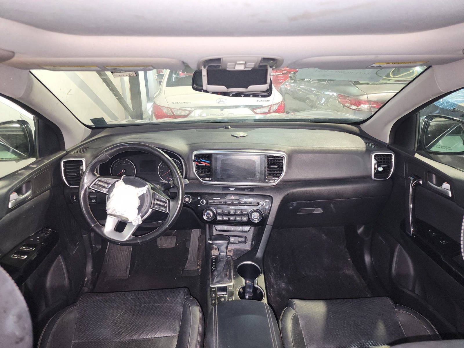 2020 KIA SPORTAGE — 106684 Miles — Lot L7661006 — Souq - Marhaba Auctions Used Cars - Image 8