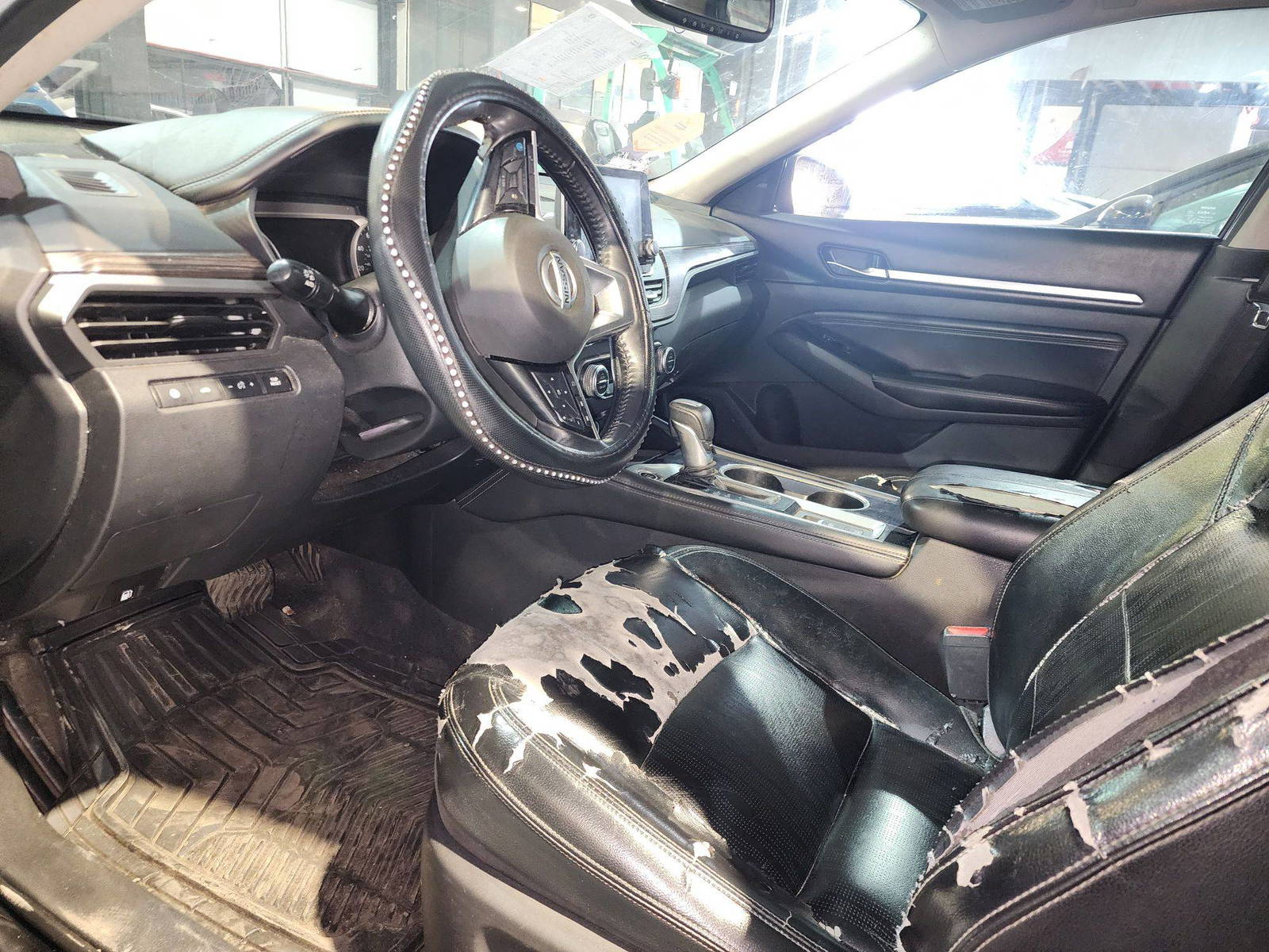 2020 NISSAN ALTIMA — 120907 Miles — Lot 2711009 — Souq - Marhaba Auctions Used Cars - Image 9