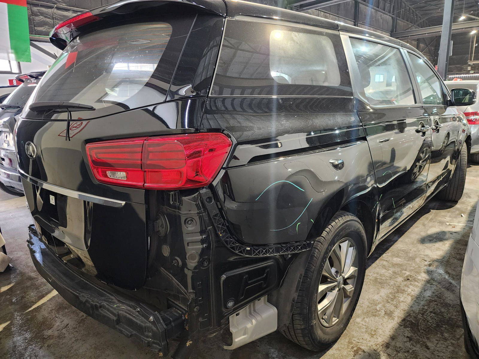 2019 KIA SEDONA — 76847 Miles — Lot 41150477 — UMM RAMOOL - Marhaba Auctions Used Cars - Image 14