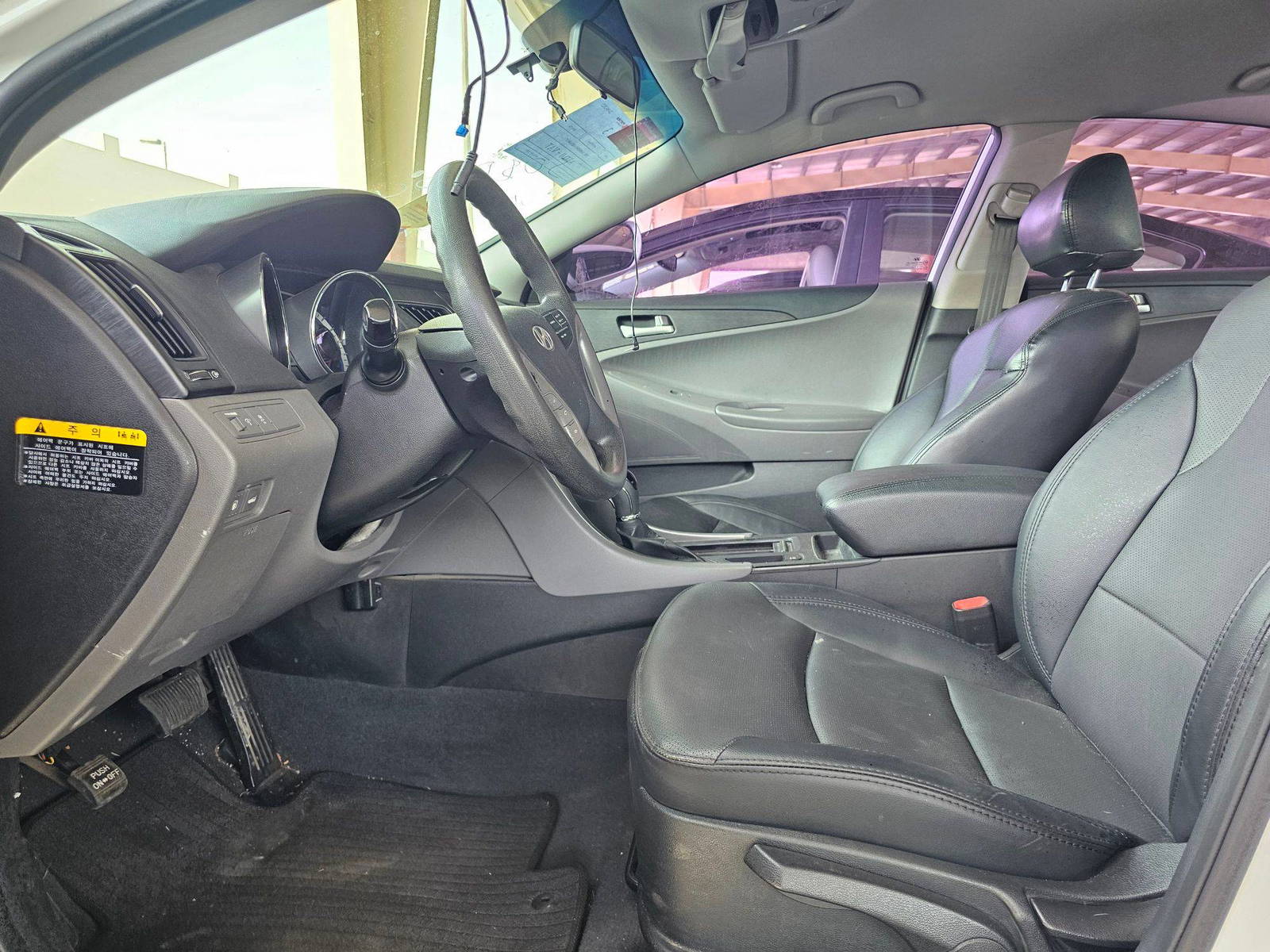 2013 HYUNDAI SONATA — 259433 KM — Lot 481571 — Souq - Marhaba Auctions Used Cars - Image 8