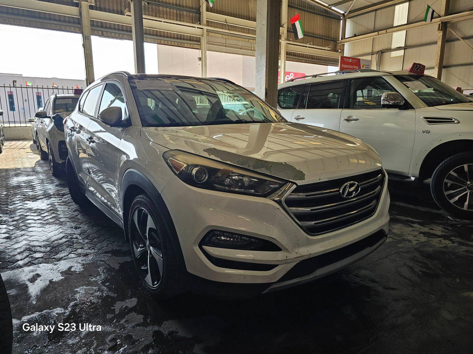 2017 HYUNDAI TUCSON — 105526 Miles — Lot HU277781 — Souq - Marhaba Auctions Used Cars - Image 3