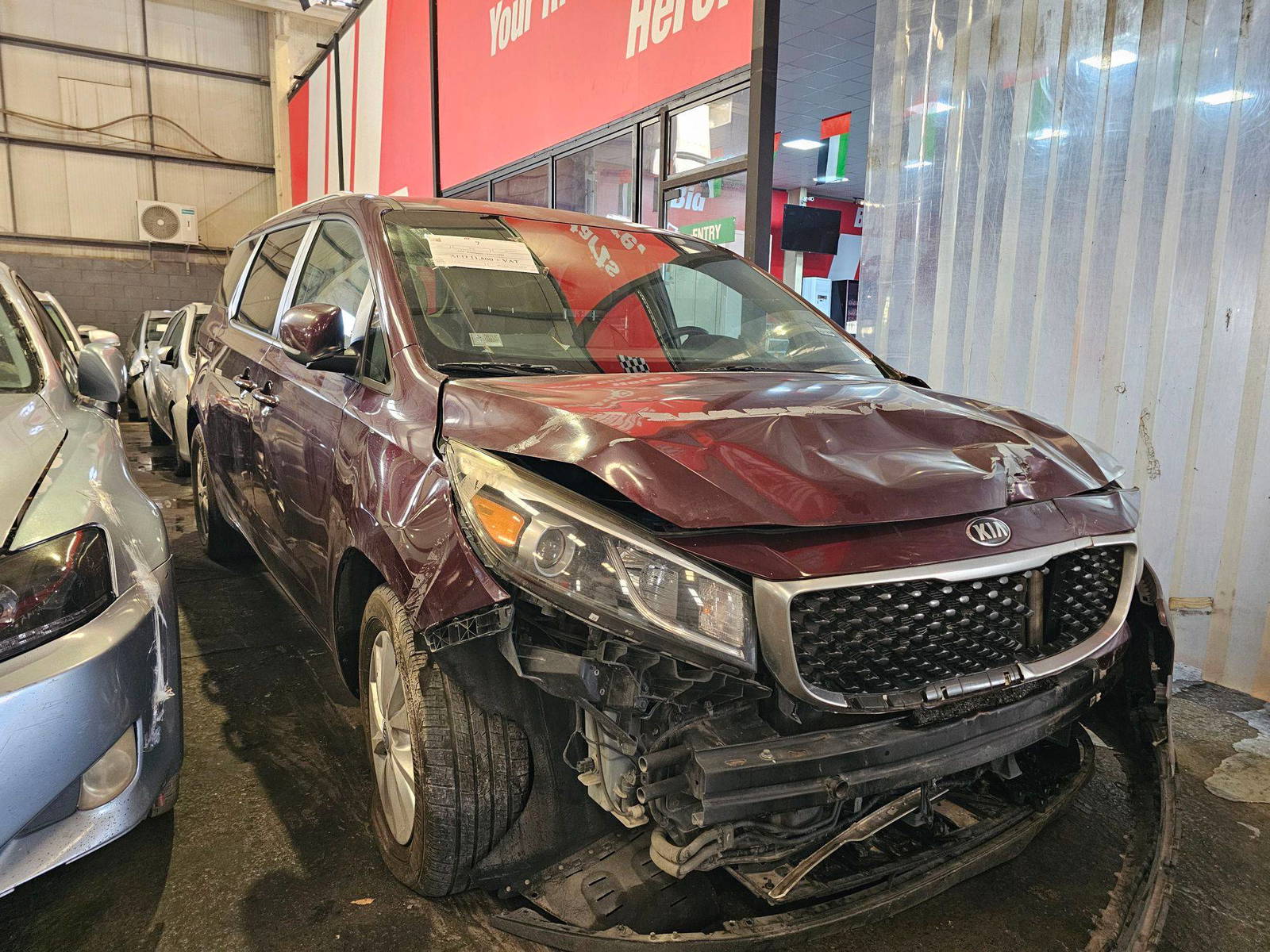 2017 KIA SEDONA — 168566 Miles — Lot XH6313384 — Souq - Marhaba Auctions Used Cars - Image 6