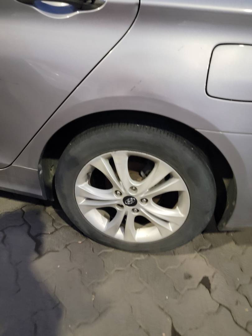 HYUNDAI SONATA 2010 - Marhaba Auction Used Cars - Image 6