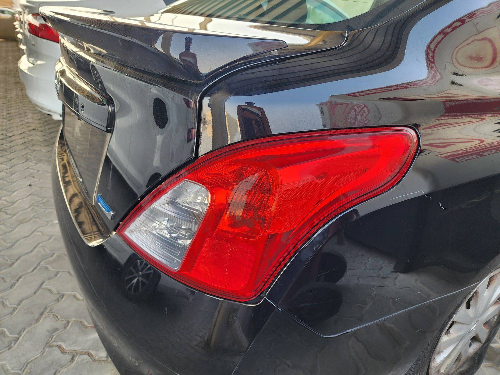 2014 NISSAN VERSA — 157791 Miles — Lot 39055487 — Souq - Marhaba Auctions Used Cars - Image 4