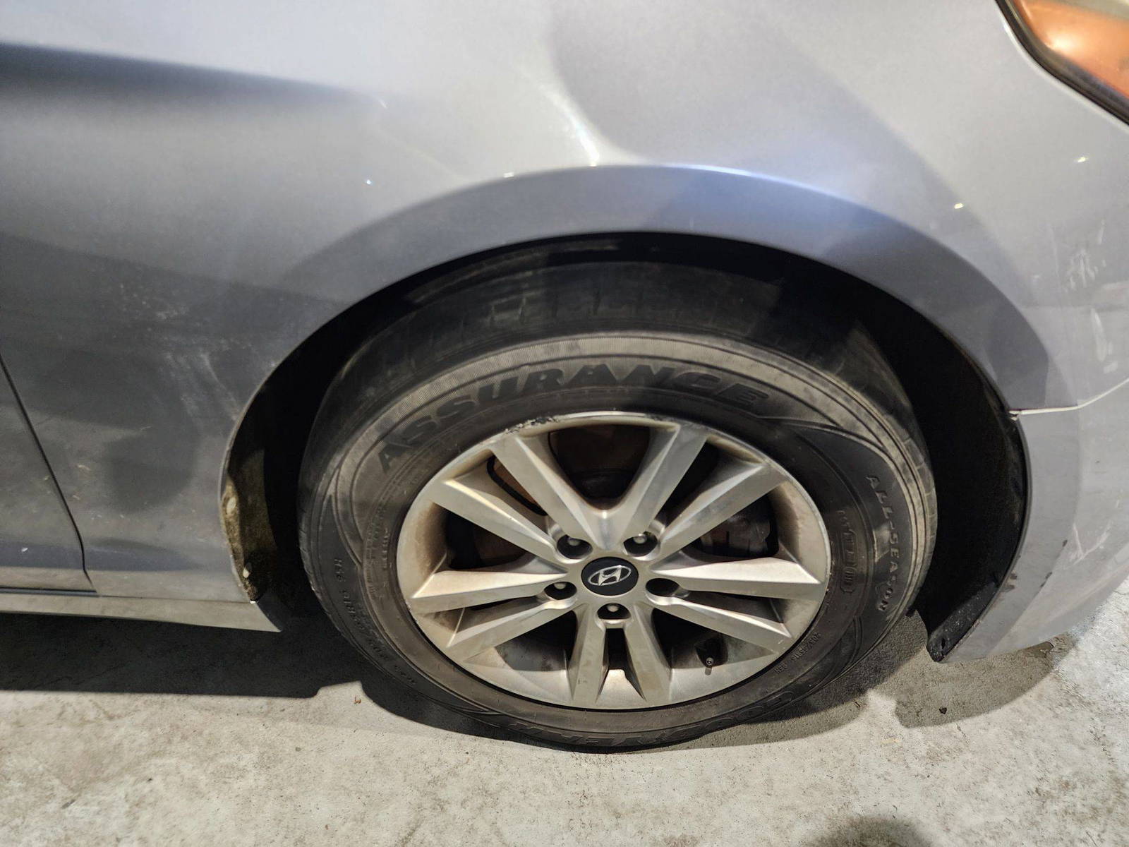 2015 HYUNDAI SONATA — 179499 Miles — Lot 118366 — Al Quoz - Marhaba Auctions Used Cars - Image 11