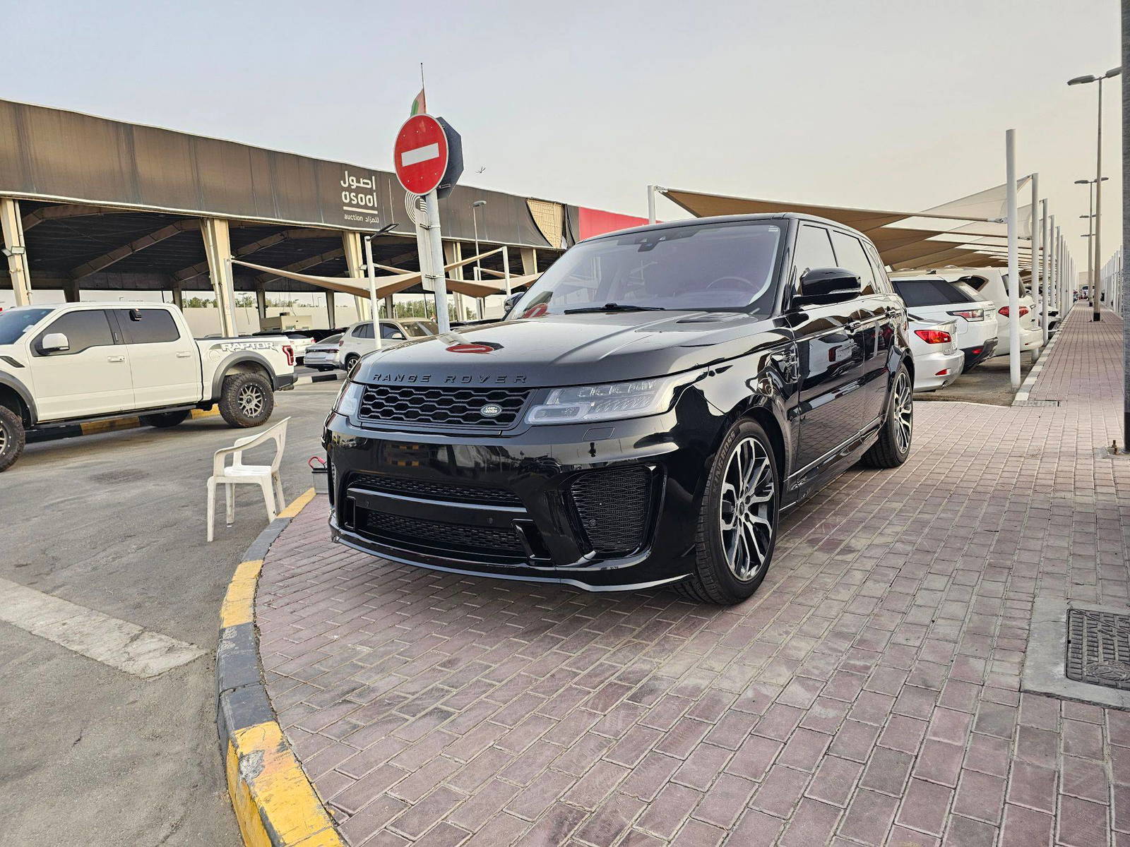 LAND ROVER RANGE ROVER SPORT SUPERCHARGED 2017 - Marhaba Auction Used Cars - Image 7
