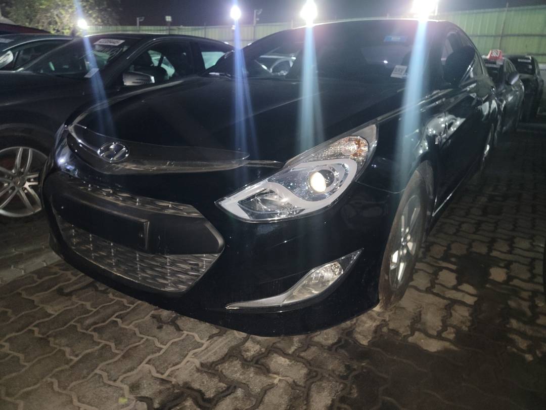 2012 HYUNDAI SONATA — 209579 KM — Lot CA052192 — Souq - Marhaba Auctions Used Cars - Image 5