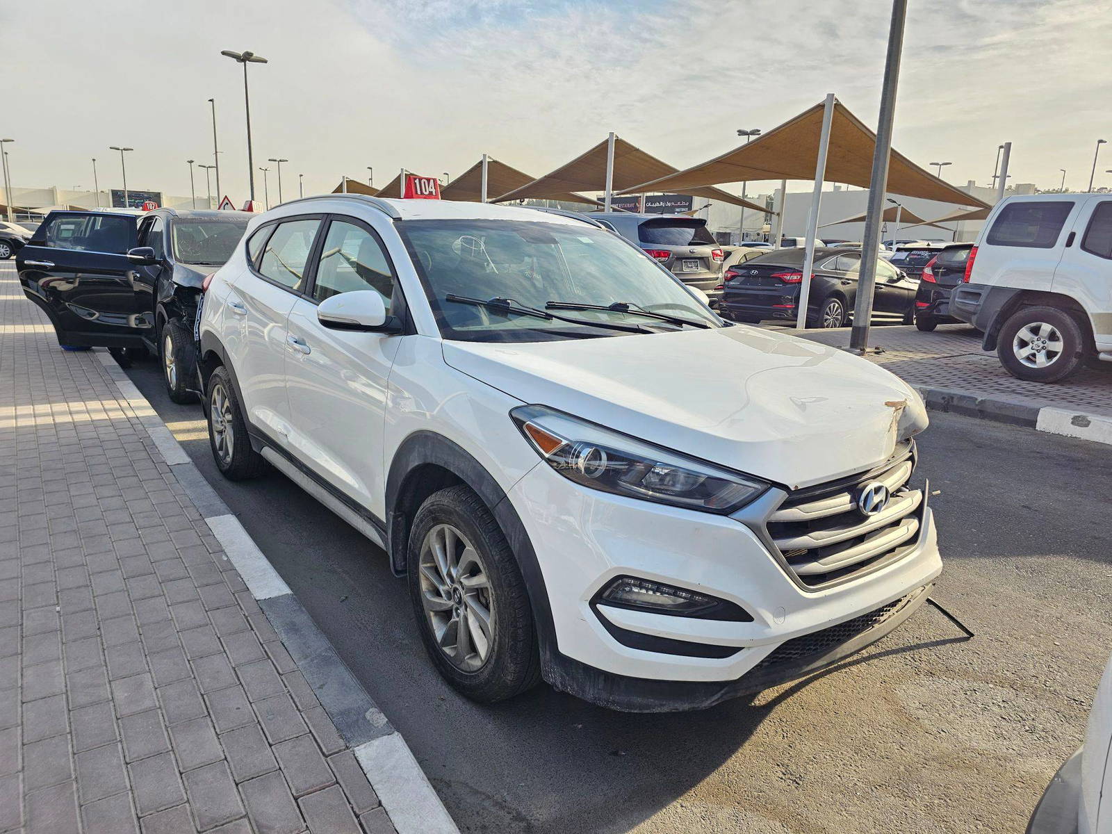2018 HYUNDAI TUCSON — 169084 KM — Lot JU739252 — Souq - Marhaba Auctions Used Cars - Image 4