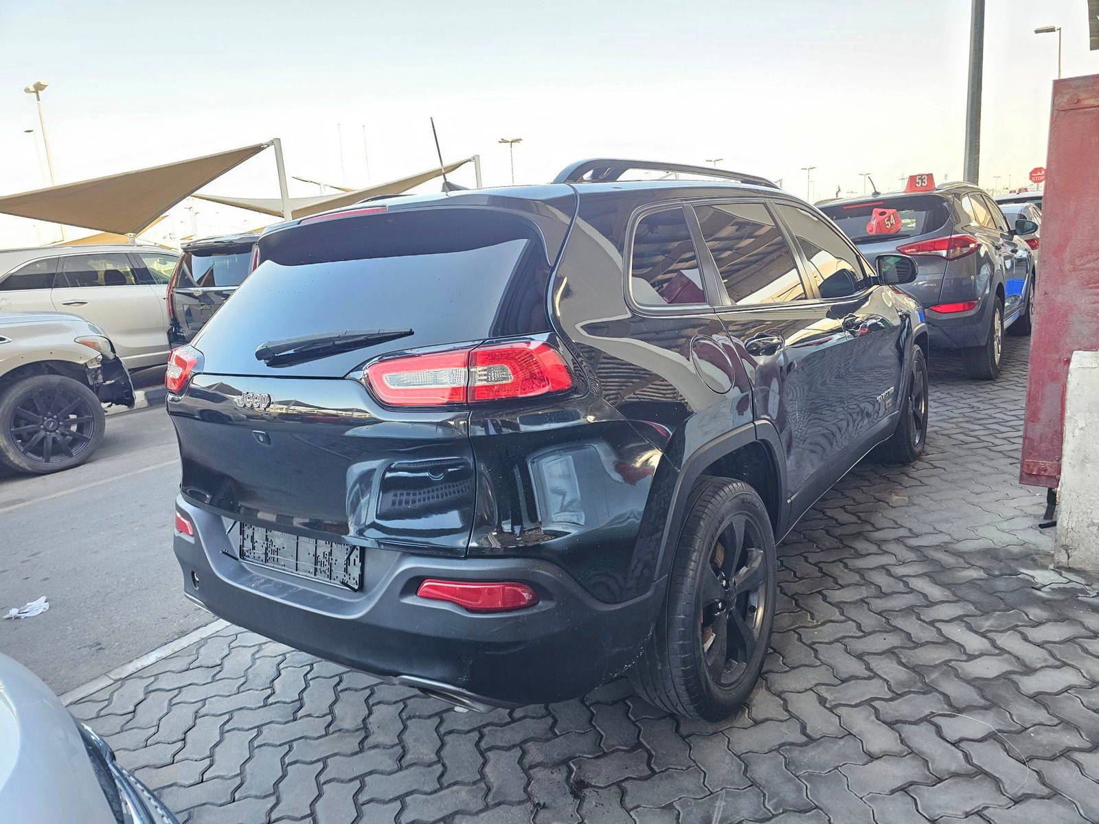2016 JEEP CHEROKEE LATITUDE — 166797 KM — Lot PJLCS7GW281456 — Souq - Marhaba Auctions Used Cars - Image 4