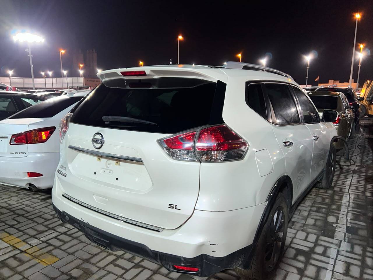 Nissan Rogue 2016 view 2