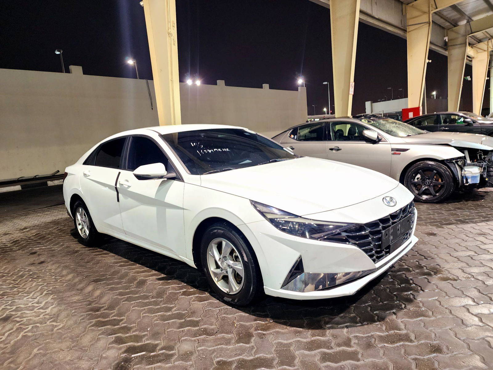 2021 HYUNDAI AVANTE — 155324 KM — Lot 028218 — Souq - Marhaba Auctions Used Cars - Image 3