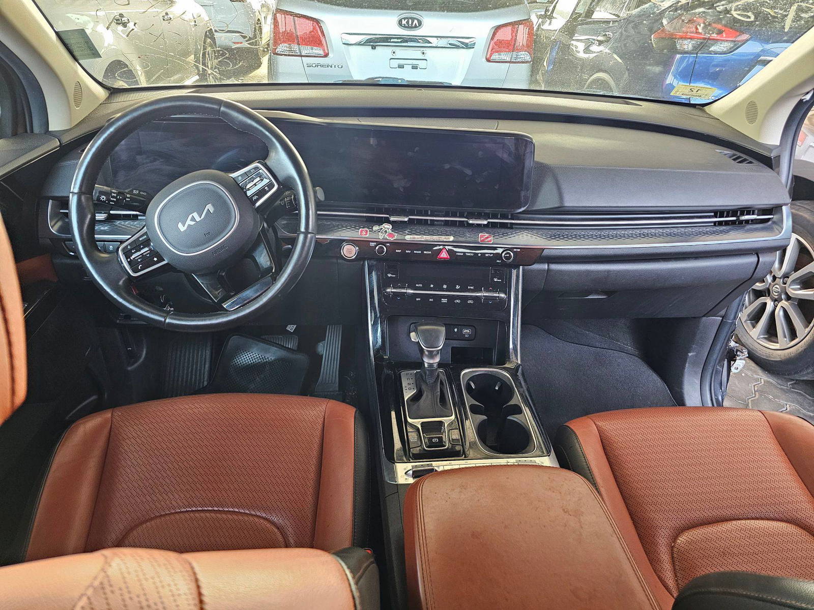 KIA CARNIVAL LX 2022 - Marhaba Auction Used Cars - Image 8