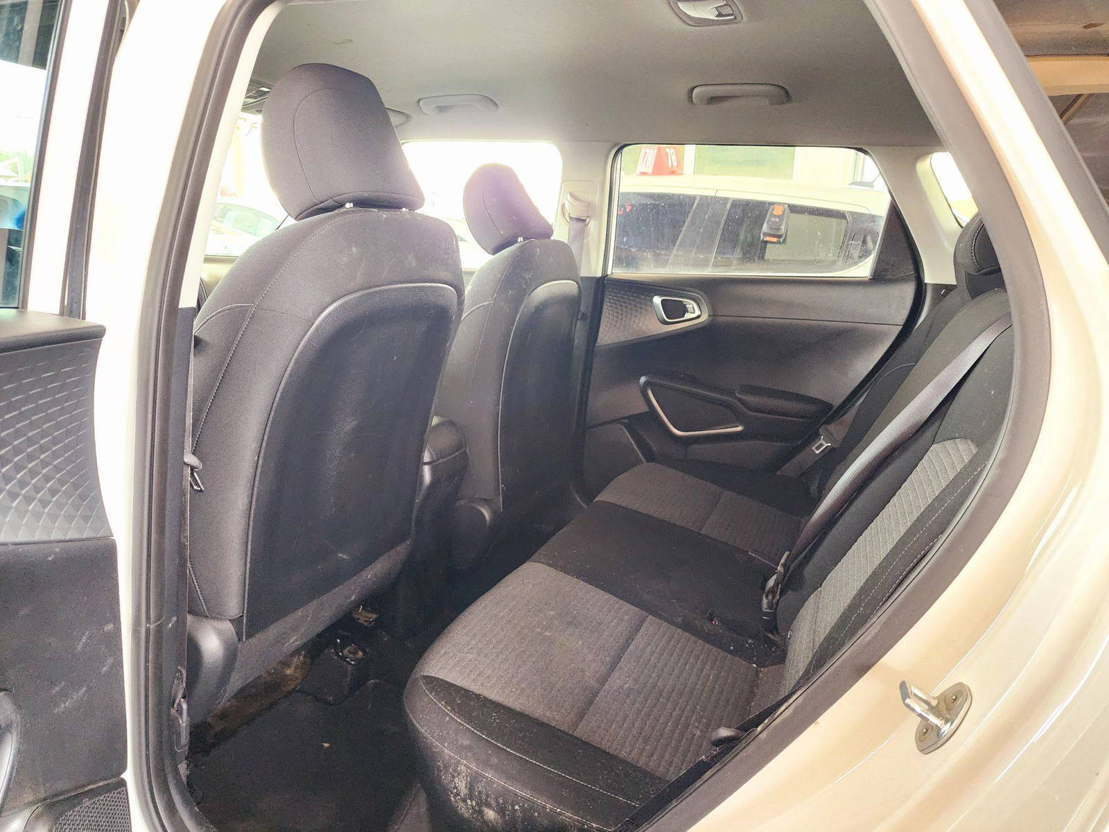 2020 KIA SOUL — 119147 Miles — Lot 40829743 — Souq - Marhaba Auctions Used Cars - Image 6