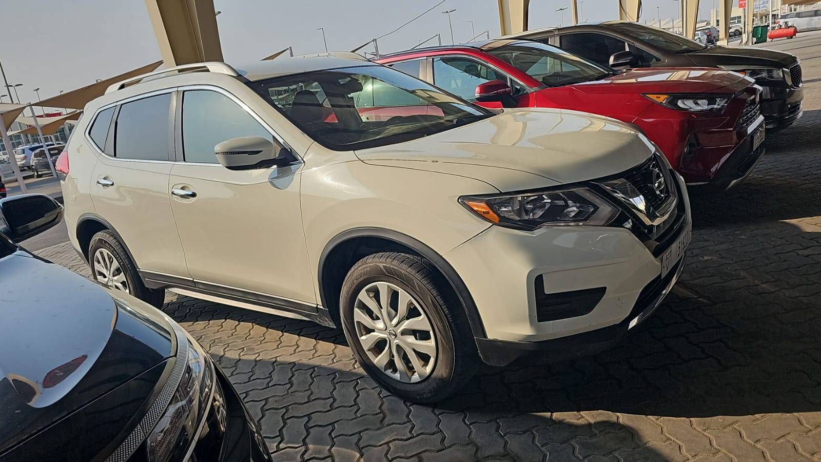 2017 NISSAN ROGUE — 78758 KM — Lot HC817040 — Souq - Marhaba Auctions Used Cars - Image 4