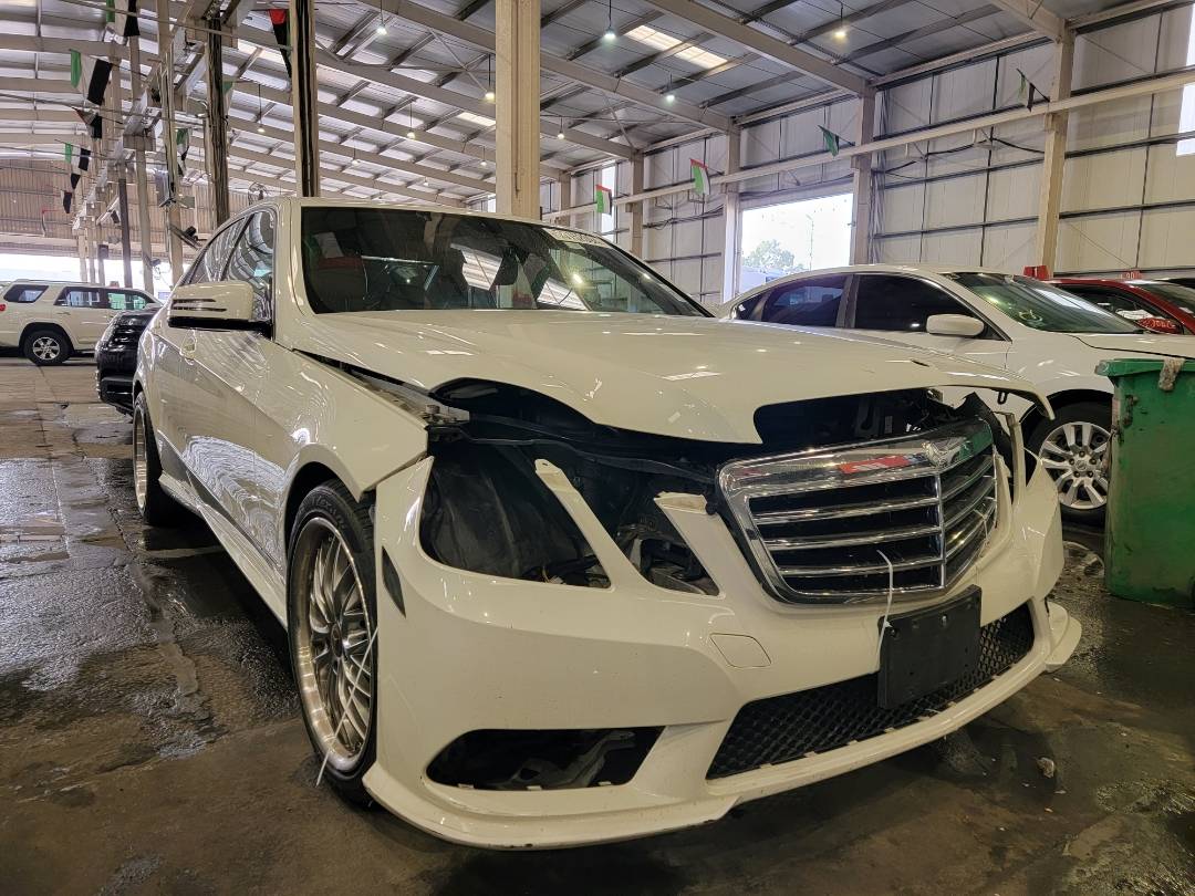 2011 MERCEDES BENZ E 350 — 170175 Miles — Lot A366344 — Main - Marhaba Auctions Used Cars - Image 4