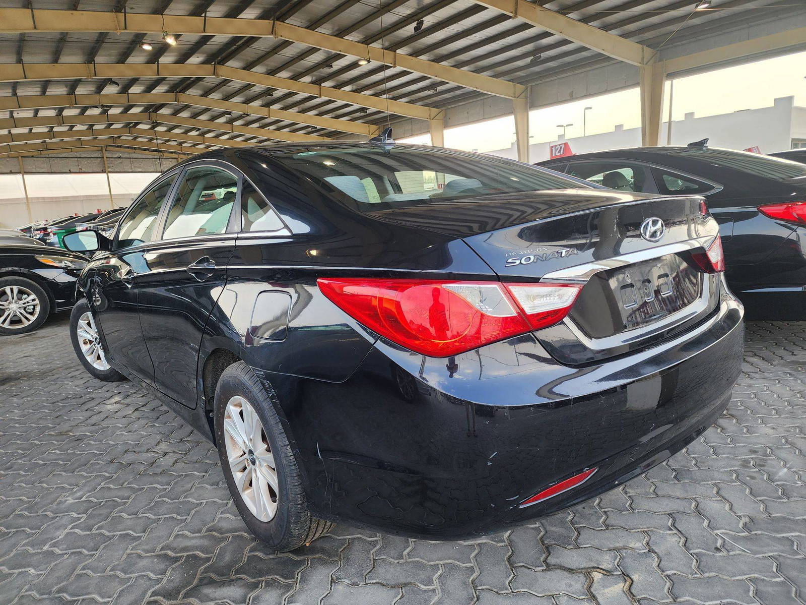 2011 HYUNDAI SONATA — 145870 Miles — Lot 37046024 — Souq - Marhaba Auctions Used Cars - Image 6