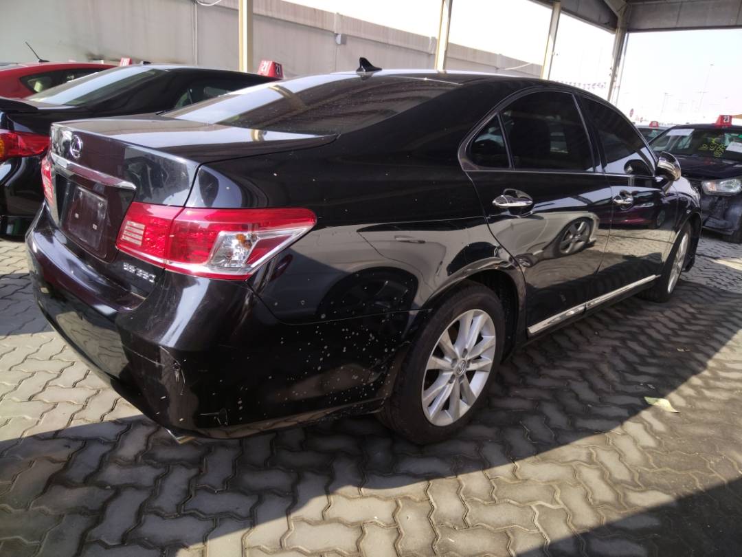 2011 LEXUS ES 350 — 175839 Miles — Lot 69510753 - Marhaba Auctions Used Cars - Image 4