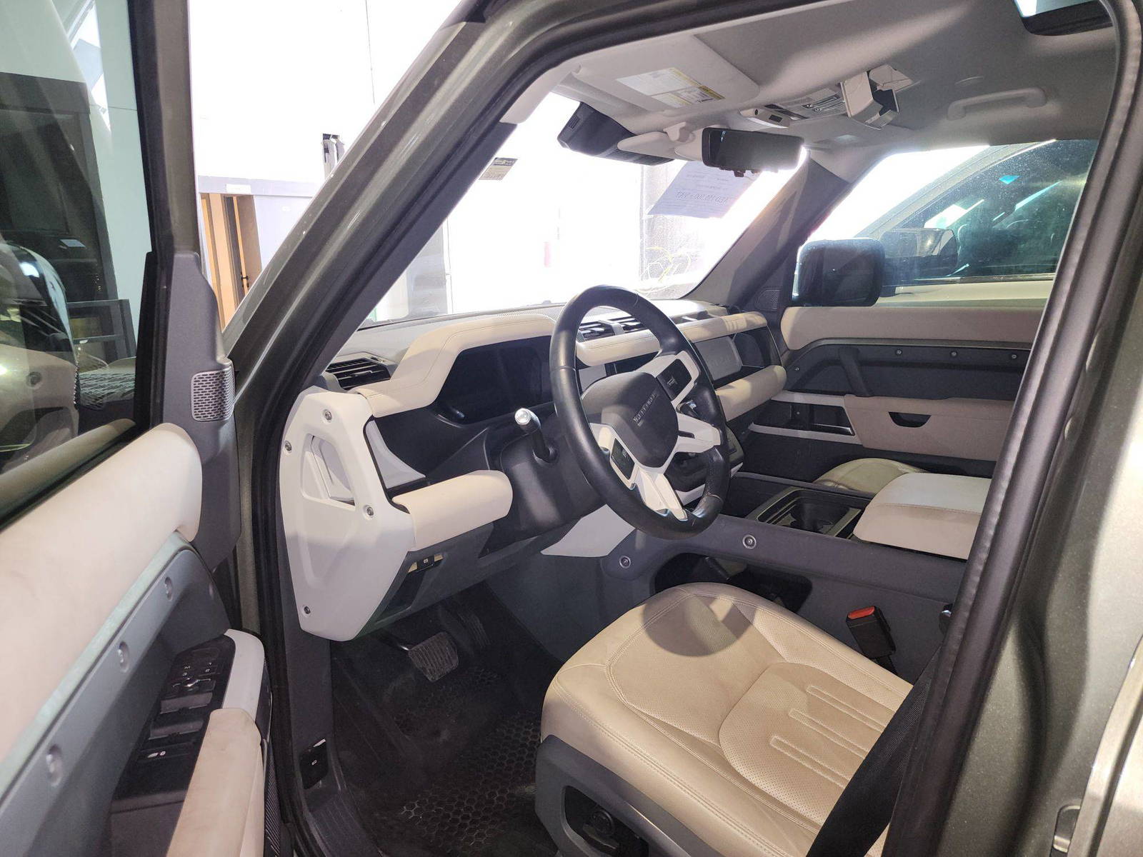 LAND ROVER DEFENDER 110 SE 2021 - Marhaba Auction Used Cars - Image 9