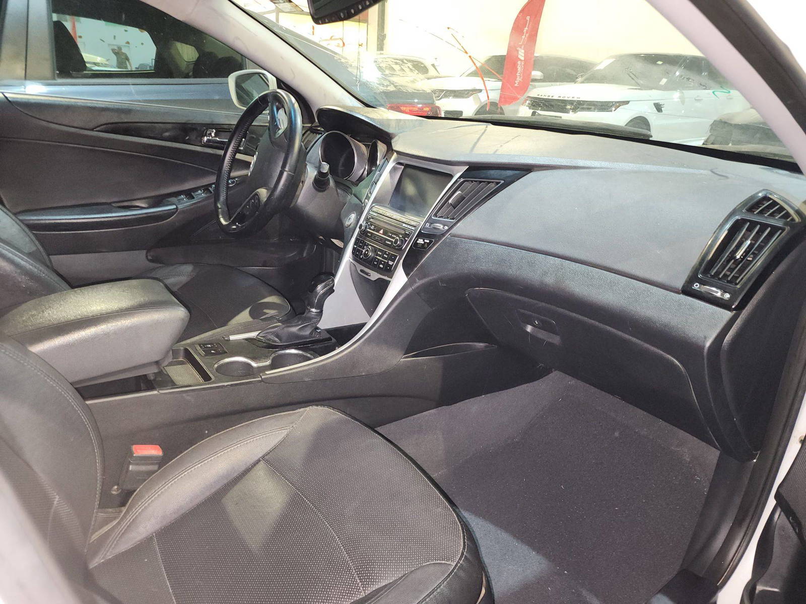 2014 HYUNDAI SONATA — 264446 Miles — Lot 39875371 — Al Quoz - Marhaba Auctions Used Cars - Image 7