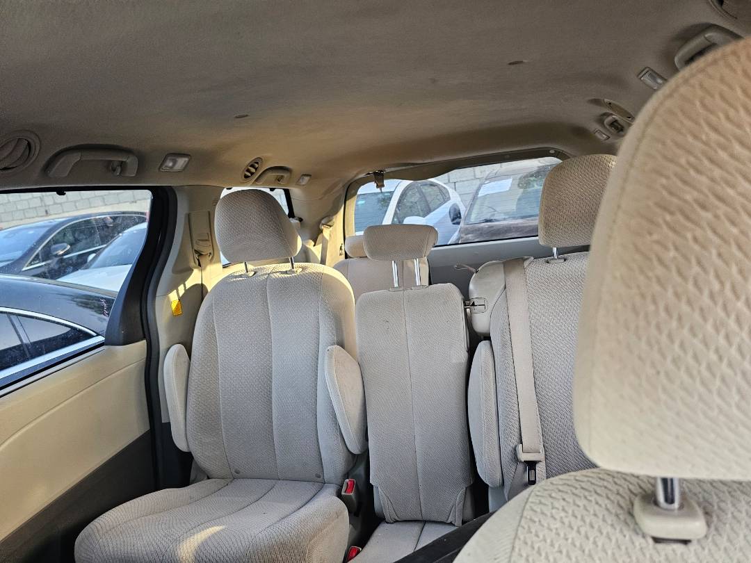 2011 TOYOTA SIENNA — 216559 Miles — Lot BS010362 — Main - Marhaba Auctions Used Cars - Image 9