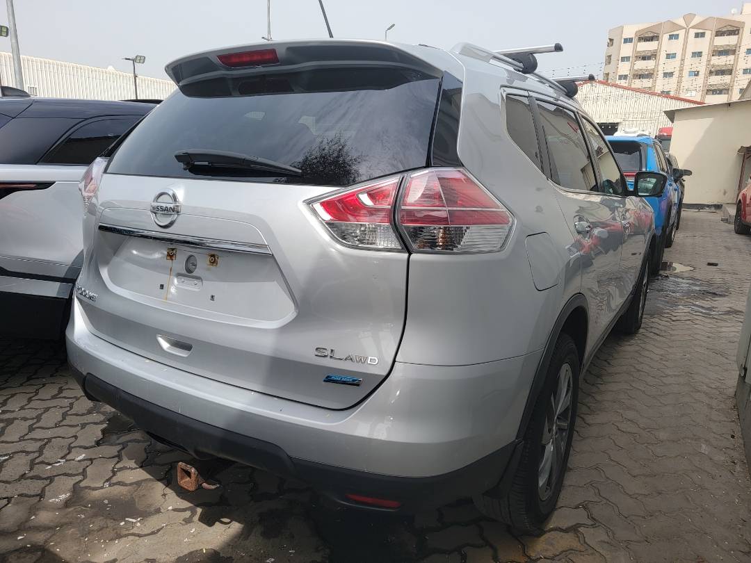 2015 NISSAN ROGUE — 176952 KM — Lot FC888569 — Main - Marhaba Auctions Used Cars - Image 4