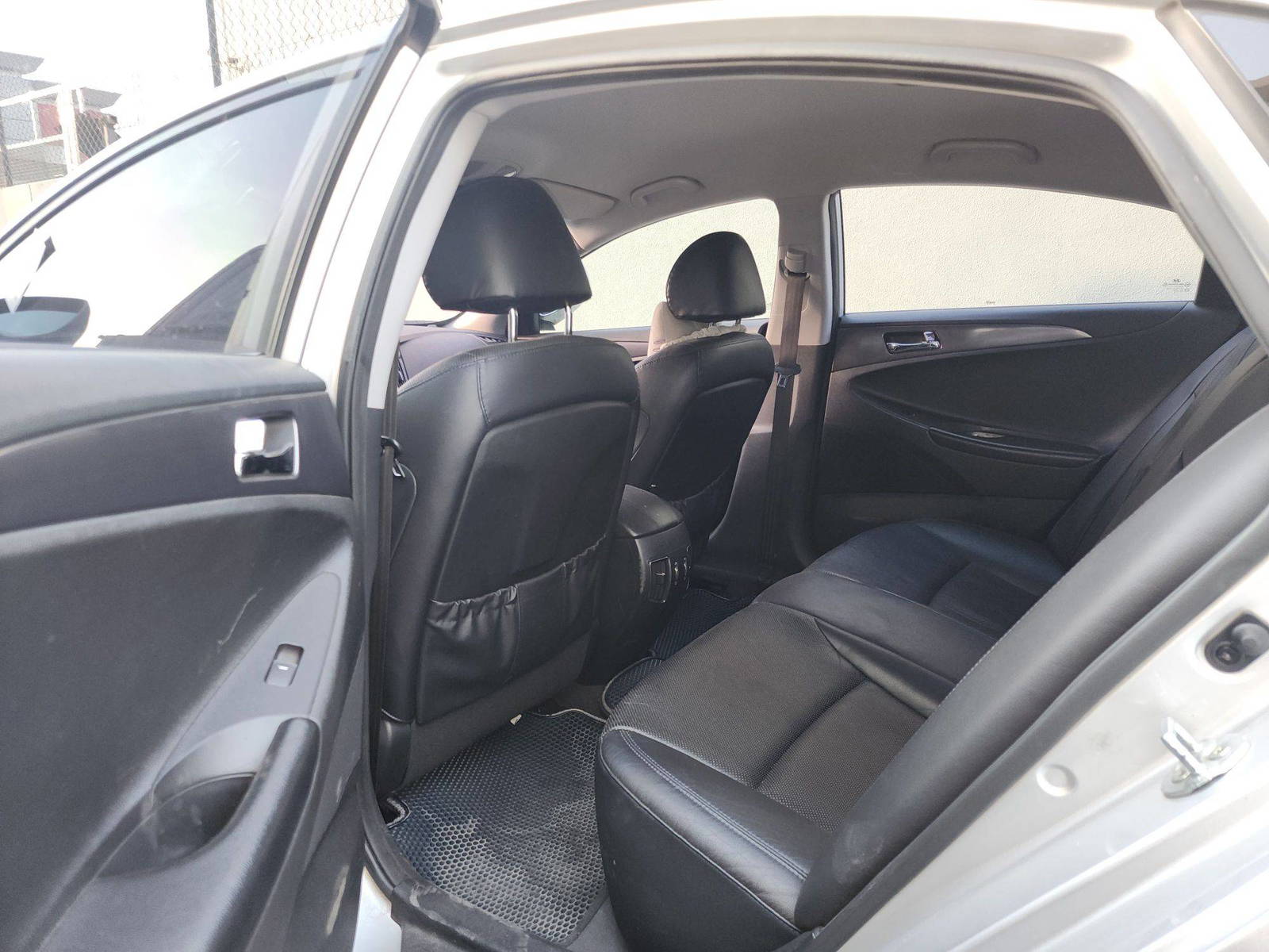 2012 HYUNDAI SONATA — 169252 KM — Lot CA028459 — Al Quoz - Marhaba Auctions Used Cars - Image 7