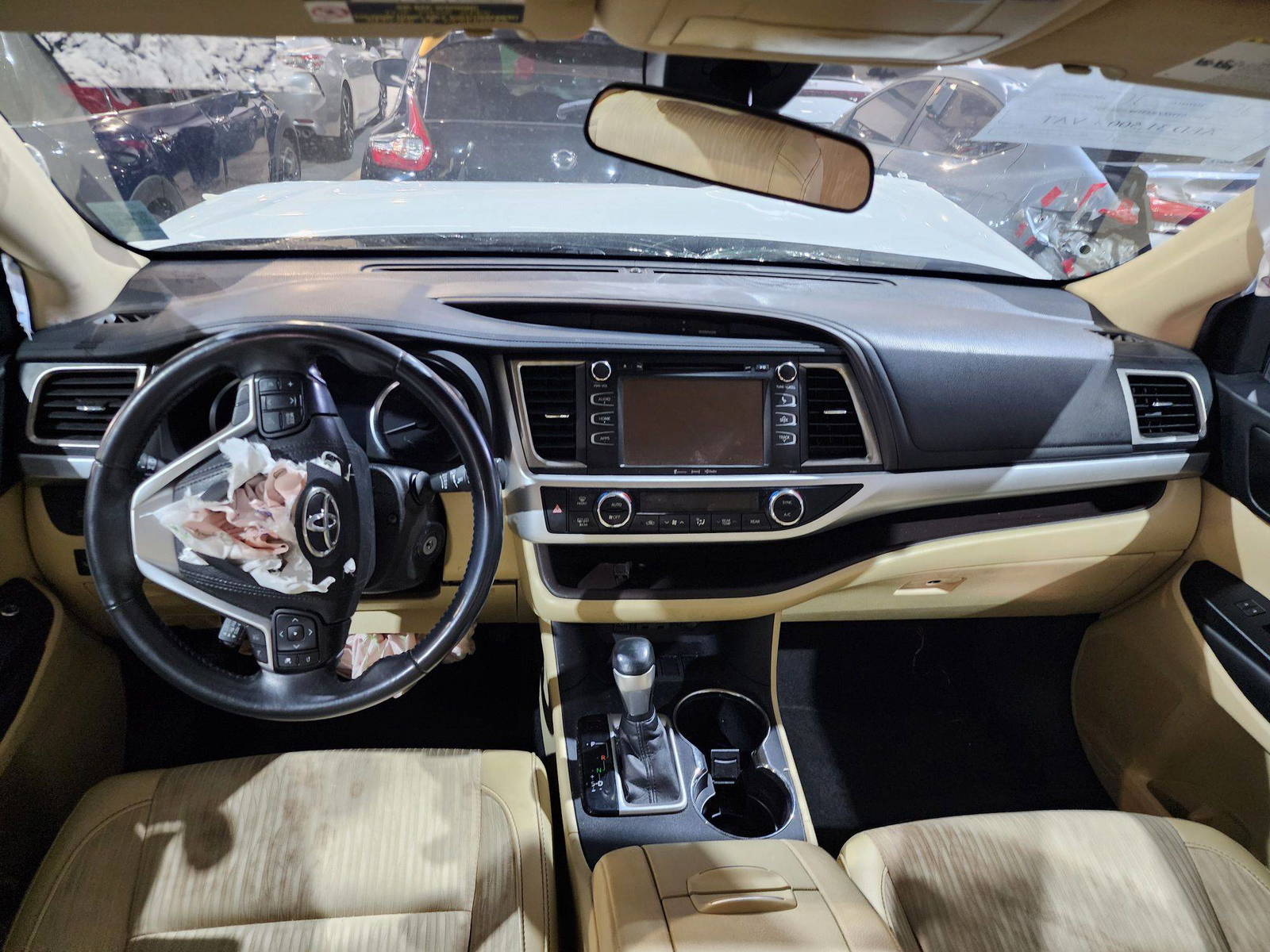 2019 TOYOTA HIGHLANDER — 196242 Miles — Lot 68734554 — Souq - Marhaba Auctions Used Cars - Image 8