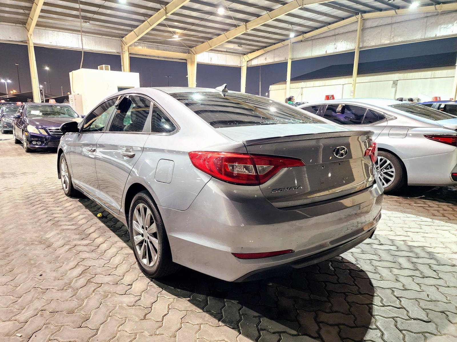 2015 HYUNDAI SONATA — 156697 Miles — Lot FH153898 — Souq - Marhaba Auctions Used Cars - Image 5