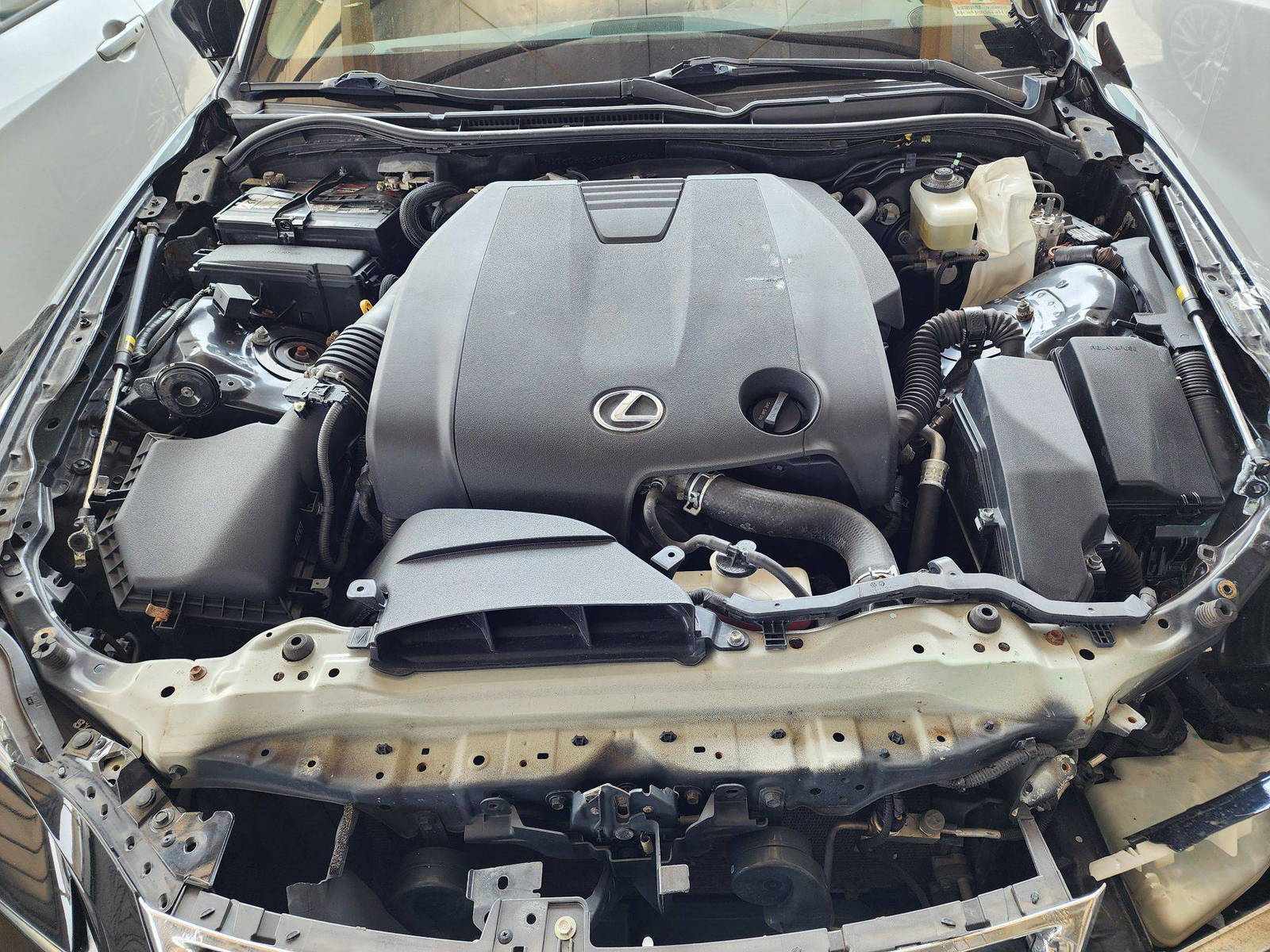 2015 LEXUS IS 250 — 181051 Miles — Lot 46239824 — Souq - Marhaba Auctions Used Cars - Image 8