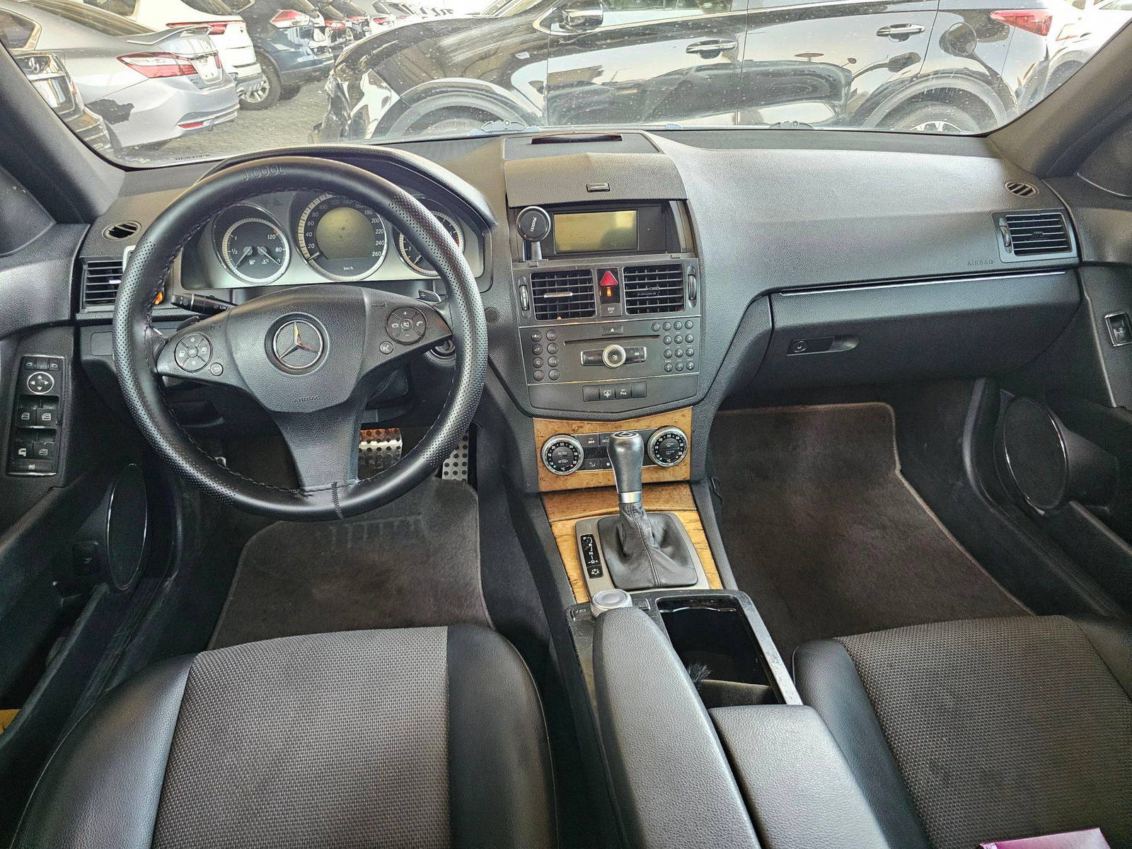 2009 MERCEDES BENZ C-250 — 168199 KM — Lot 59A240899 — Souq - Marhaba Auctions Used Cars - Image 7