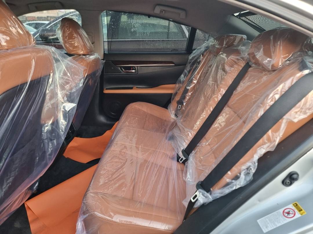 2013 LEXUS ES 350 — 310338 Miles — Lot 53949974 — Main - Marhaba Auctions Used Cars - Image 6