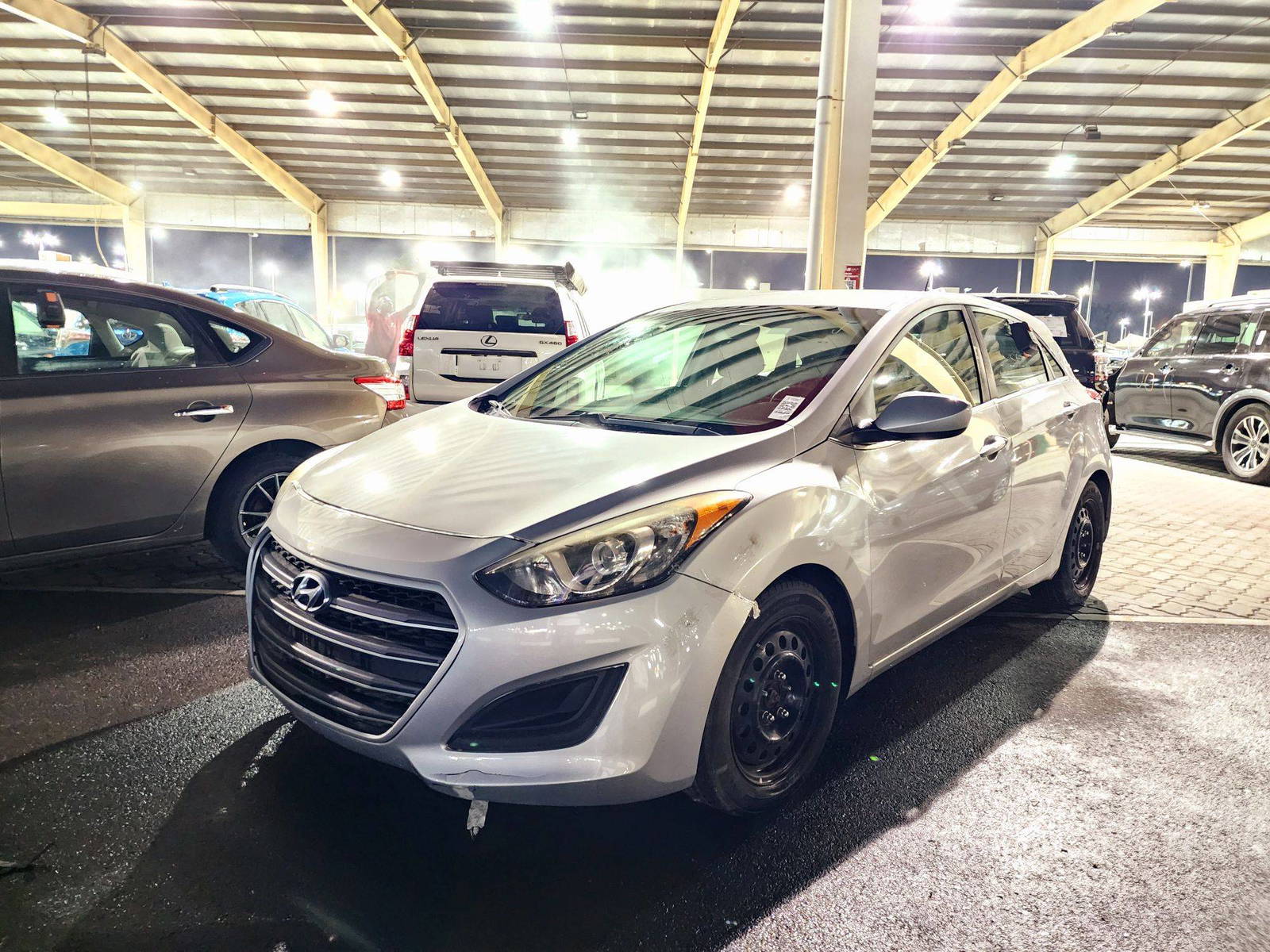 2017 HYUNDAI ELANTRA GT — 109922 Miles — Lot U364308 — Souq - Marhaba Auctions Used Cars - Image 5