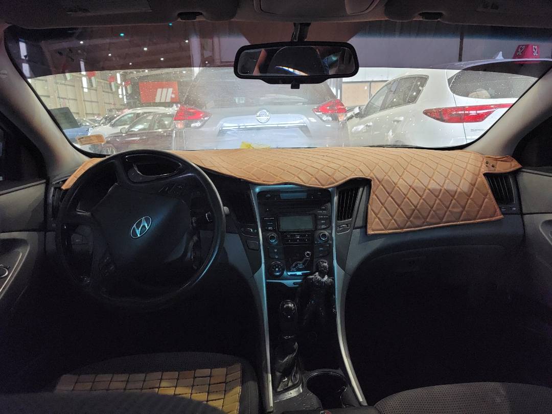 HYUNDAI SONATA 2012 - Marhaba Auction Used Cars - Image 4