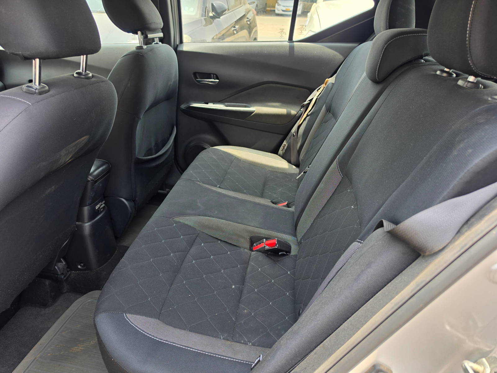 2020 NISSAN KICKS — 111479 Miles — Lot 570834 - Marhaba Auctions Used Cars - Image 8