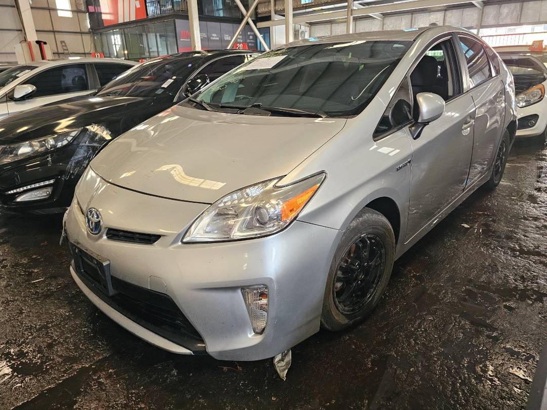 2012 TOYOTA PRIUS — 232735 KM — Lot 12299487 — Main - Marhaba Auctions Used Cars - Image 5