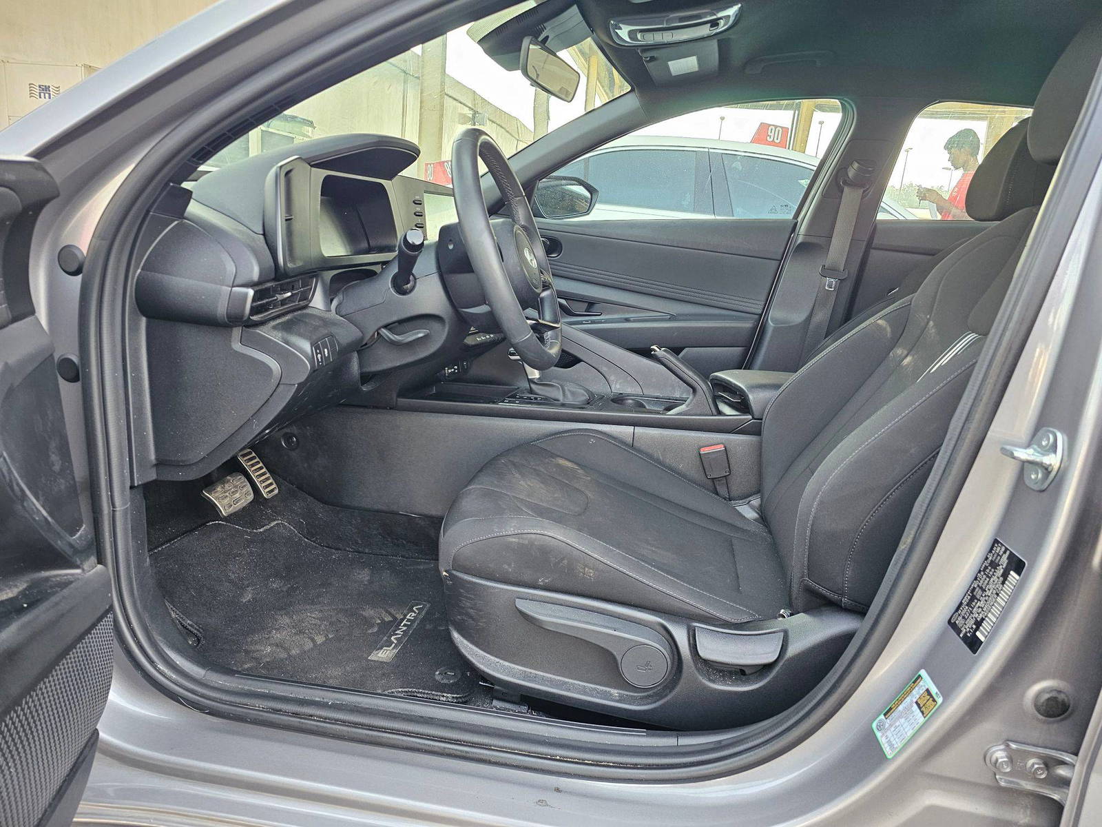 2025 HYUNDAI ELANTRA — 11167 Miles — Lot 9SU879005 — Main - Marhaba Auctions Used Cars - Image 9