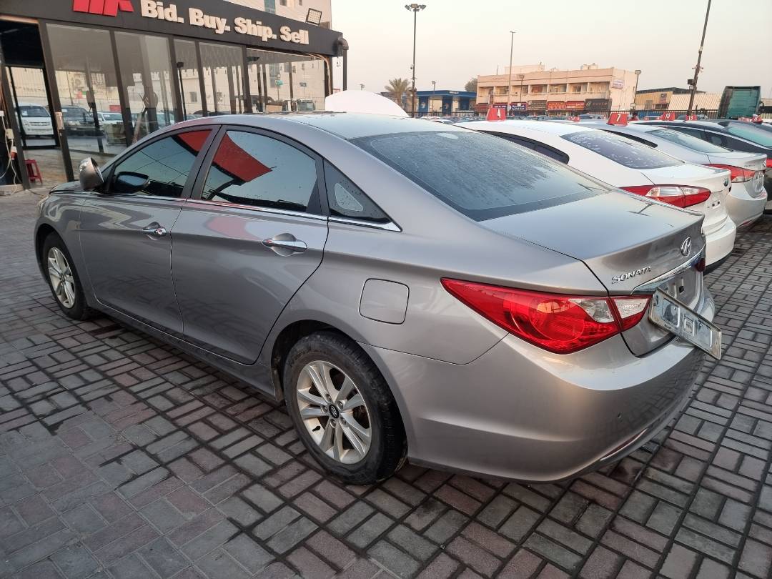 2010 HYUNDAI SONATA — 90896 KM — Lot 214587 — Main - Marhaba Auctions Used Cars - Image 5