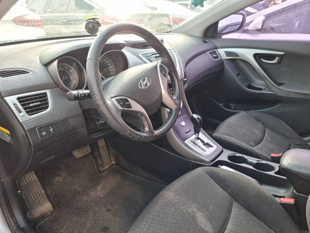 HYUNDAI AVANTE 2011 - Marhaba Auction Used Cars - Image 8