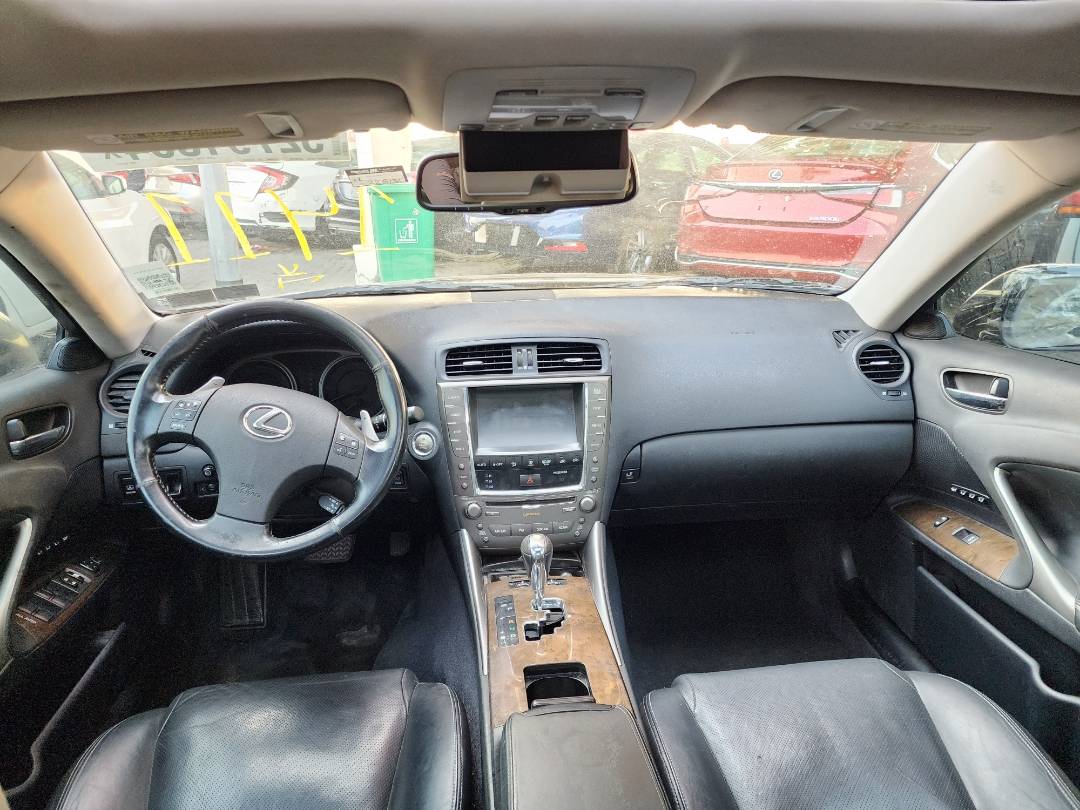 2009 LEXUS IS 250 — 225134 Miles — Lot 52791364 — Souq - Marhaba Auctions Used Cars - Image 9
