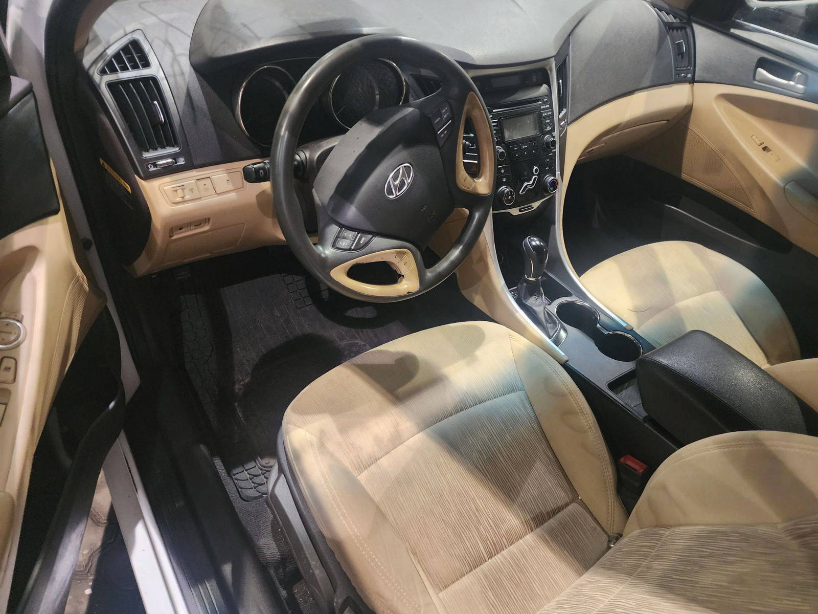 2013 HYUNDAI SONATA — 205656 Miles — Lot 38108365 - Marhaba Auctions Used Cars - Image 8